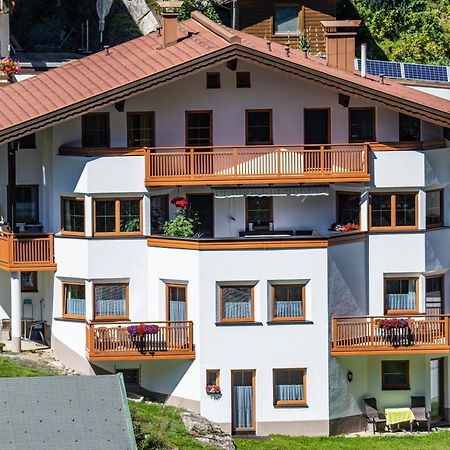 Haus Markus Strolz Санкт-Антон-ам-Арльберг Экстерьер фото